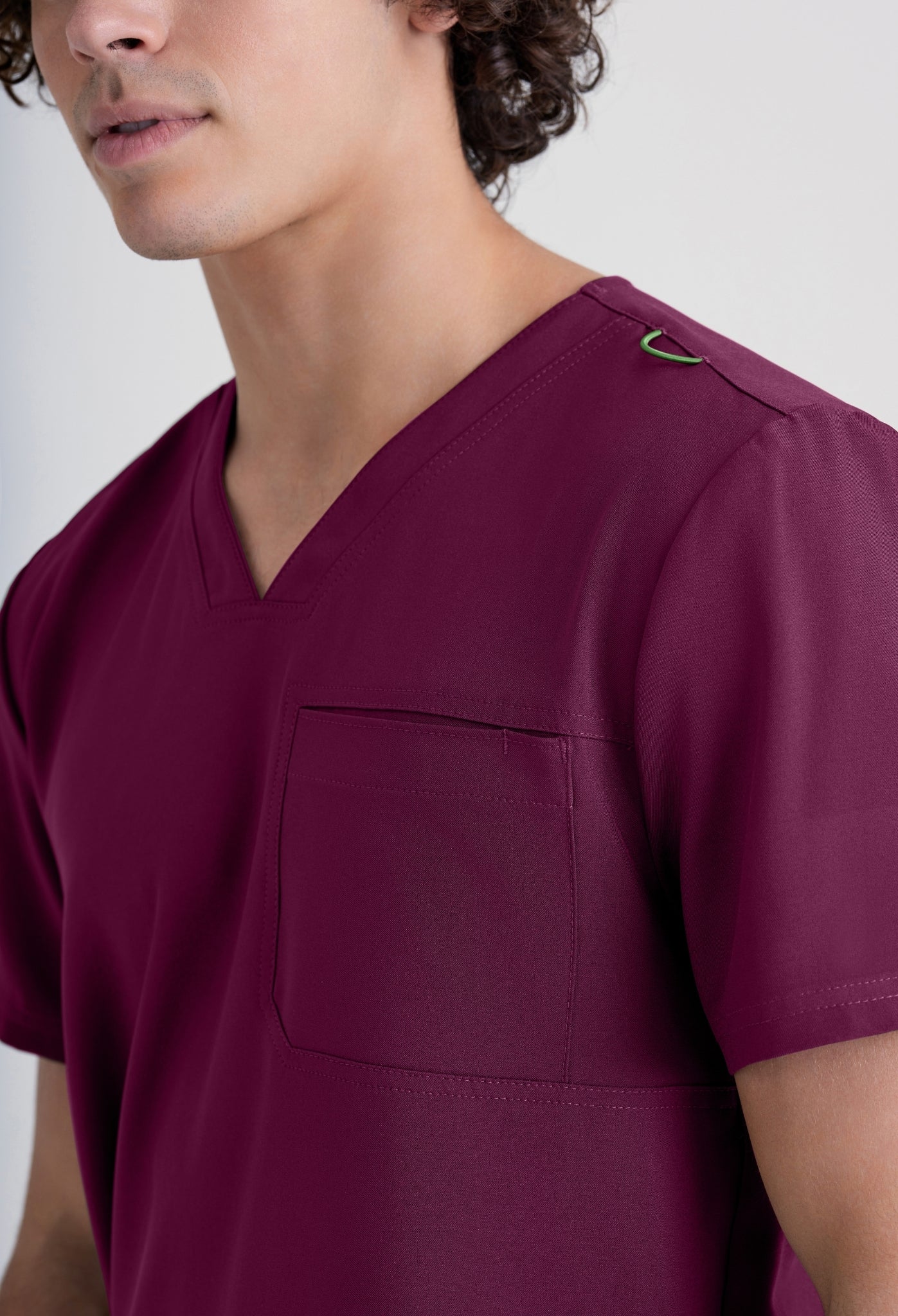 Uniforme médico para caballero Evolve Journey Top-Voyager Jogger