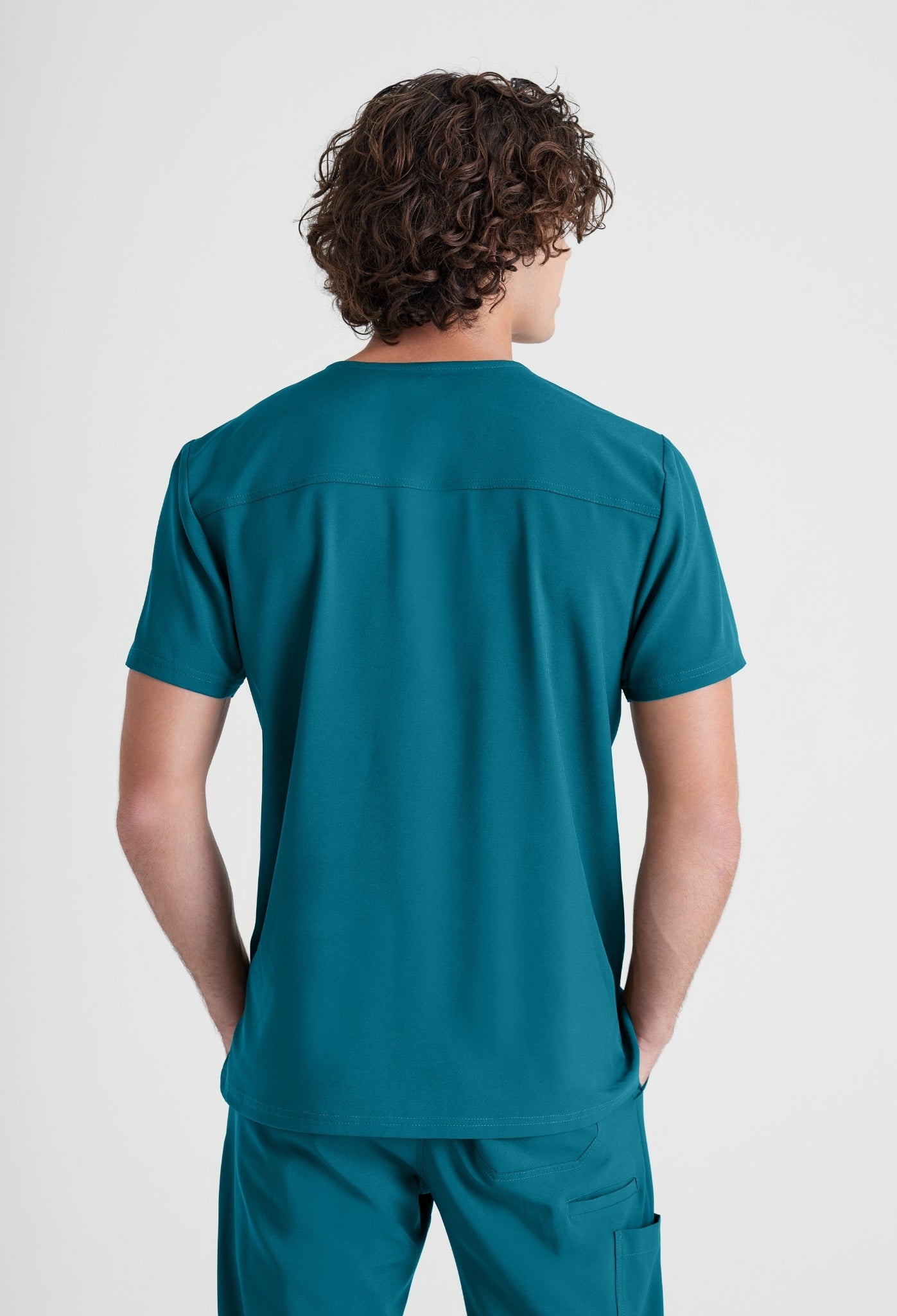 Uniforme médico para caballero Evolve Journey Top-Voyager Jogger