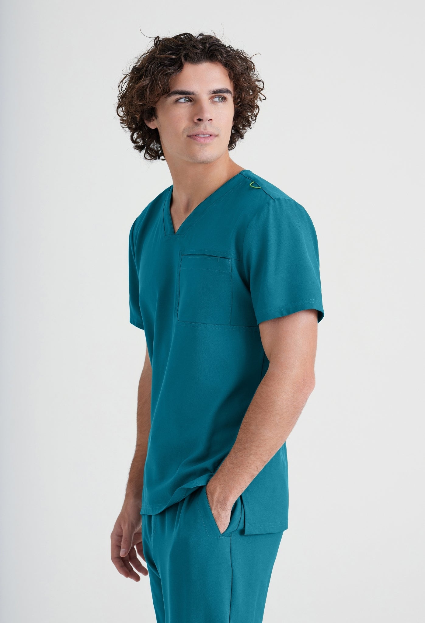 Uniforme médico para caballero Evolve Journey Top-Voyager Jogger