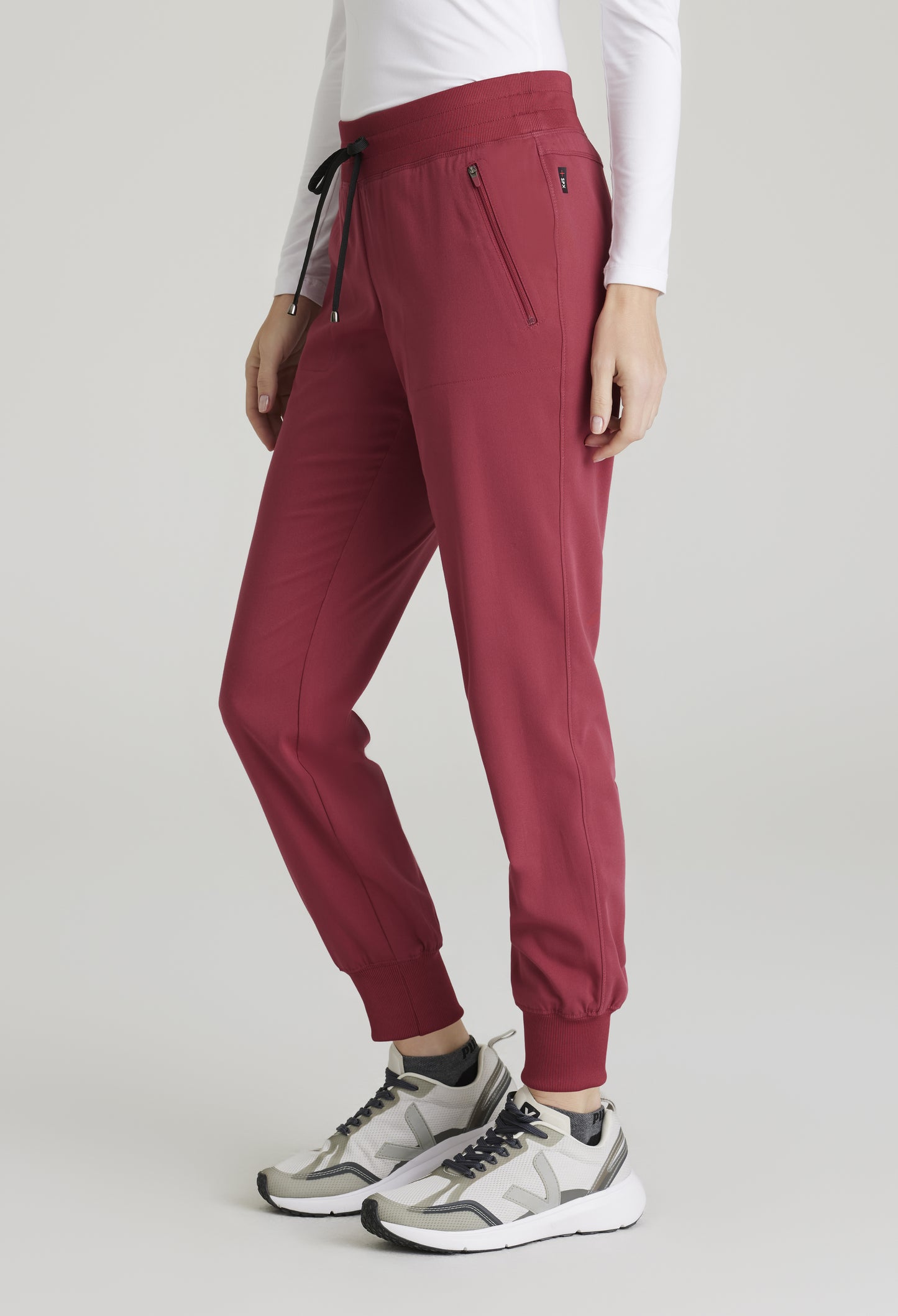 Grey's Anatomy™ Spandex Stretch Capri Tuck-in Top-Eden Jogger