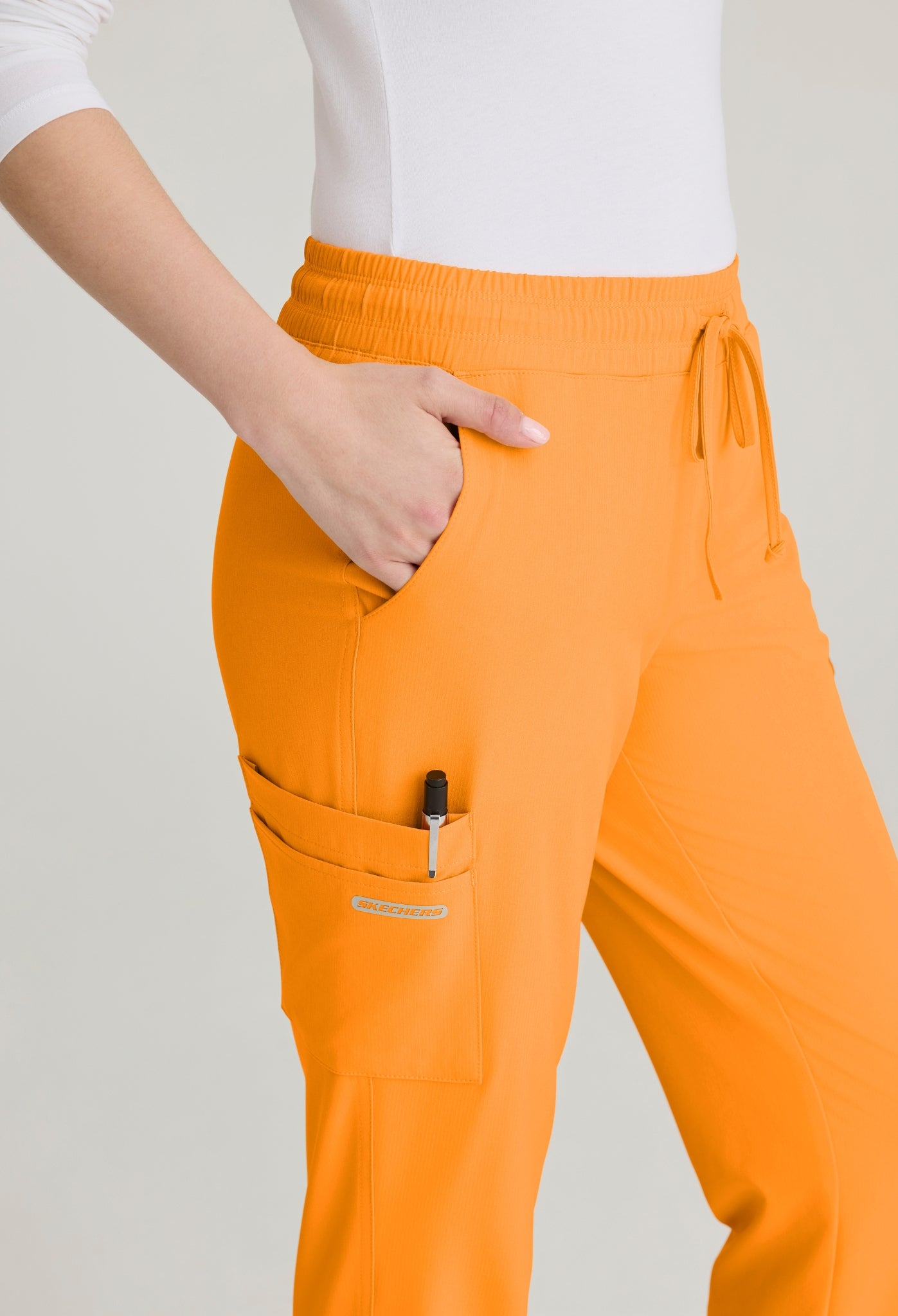 Uniforme médico para dama Skechers Dignity Top-Theory Jogger