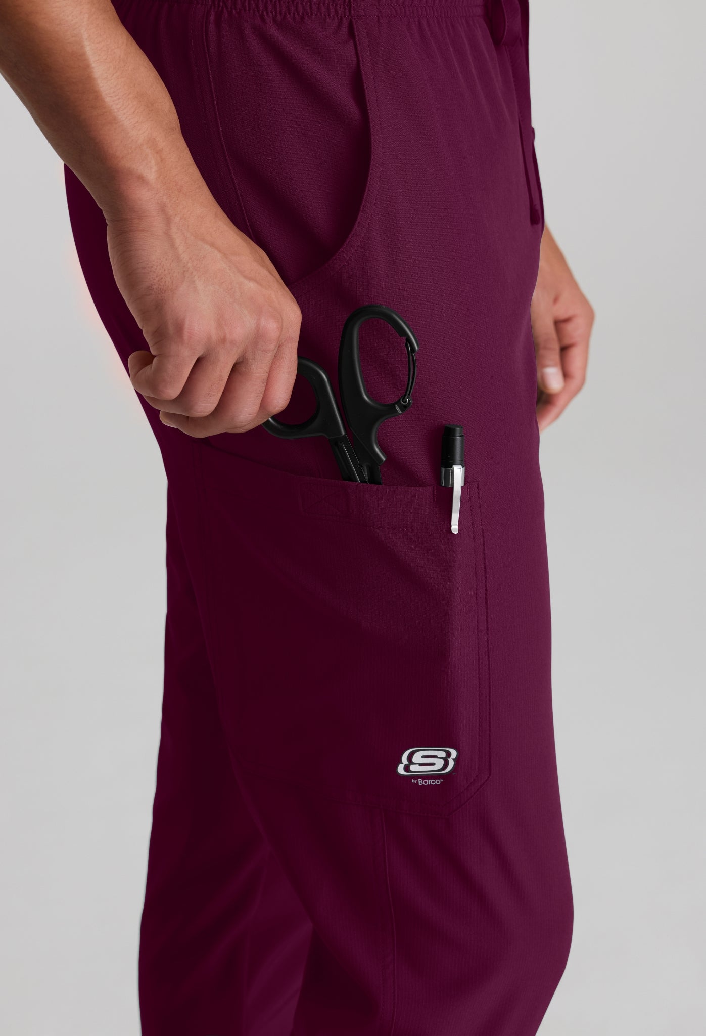 Pantalón médico para caballero Skechers Structure Jogger