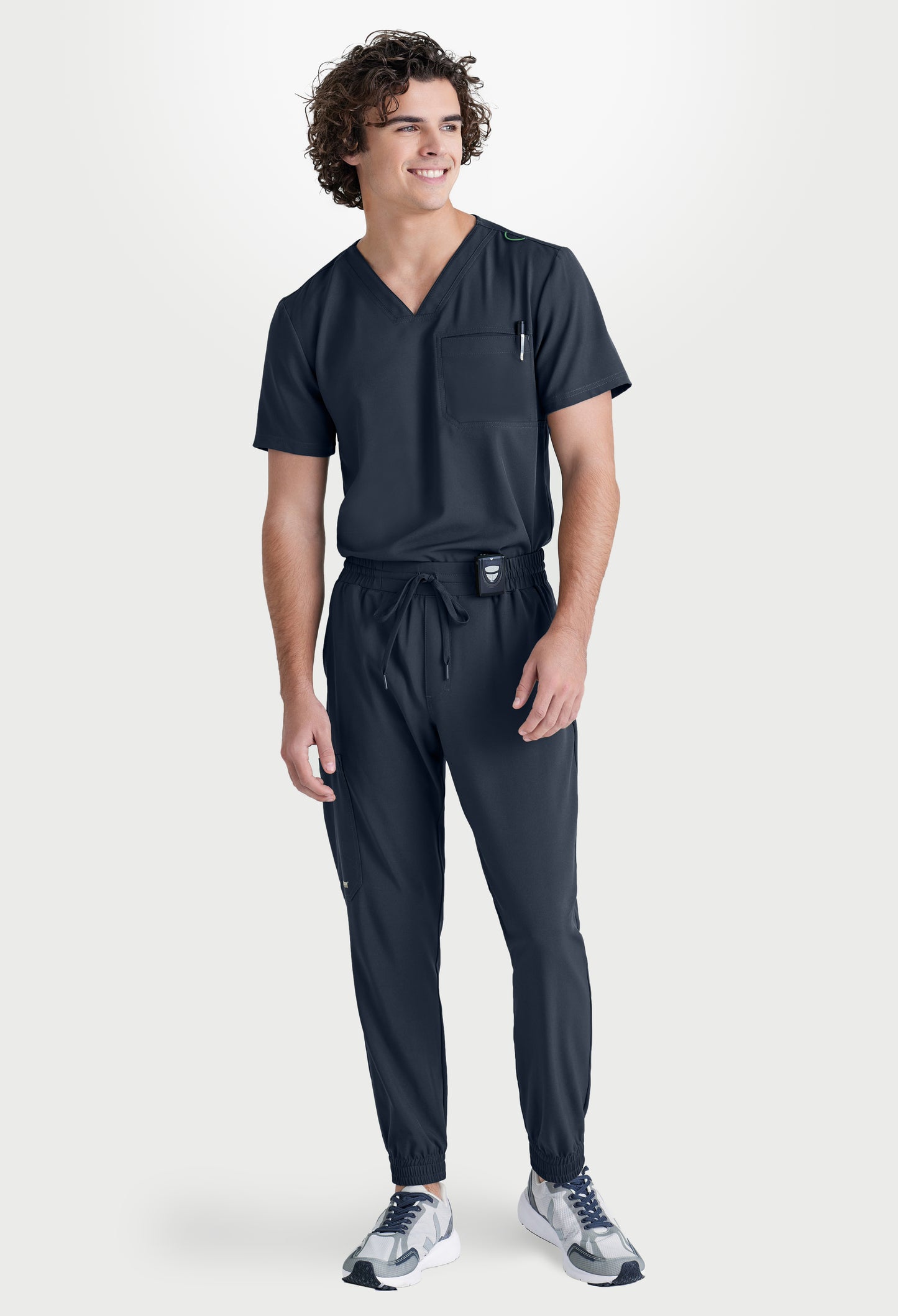 Uniforme médico para caballero Evolve Journey Top-Voyager Jogger