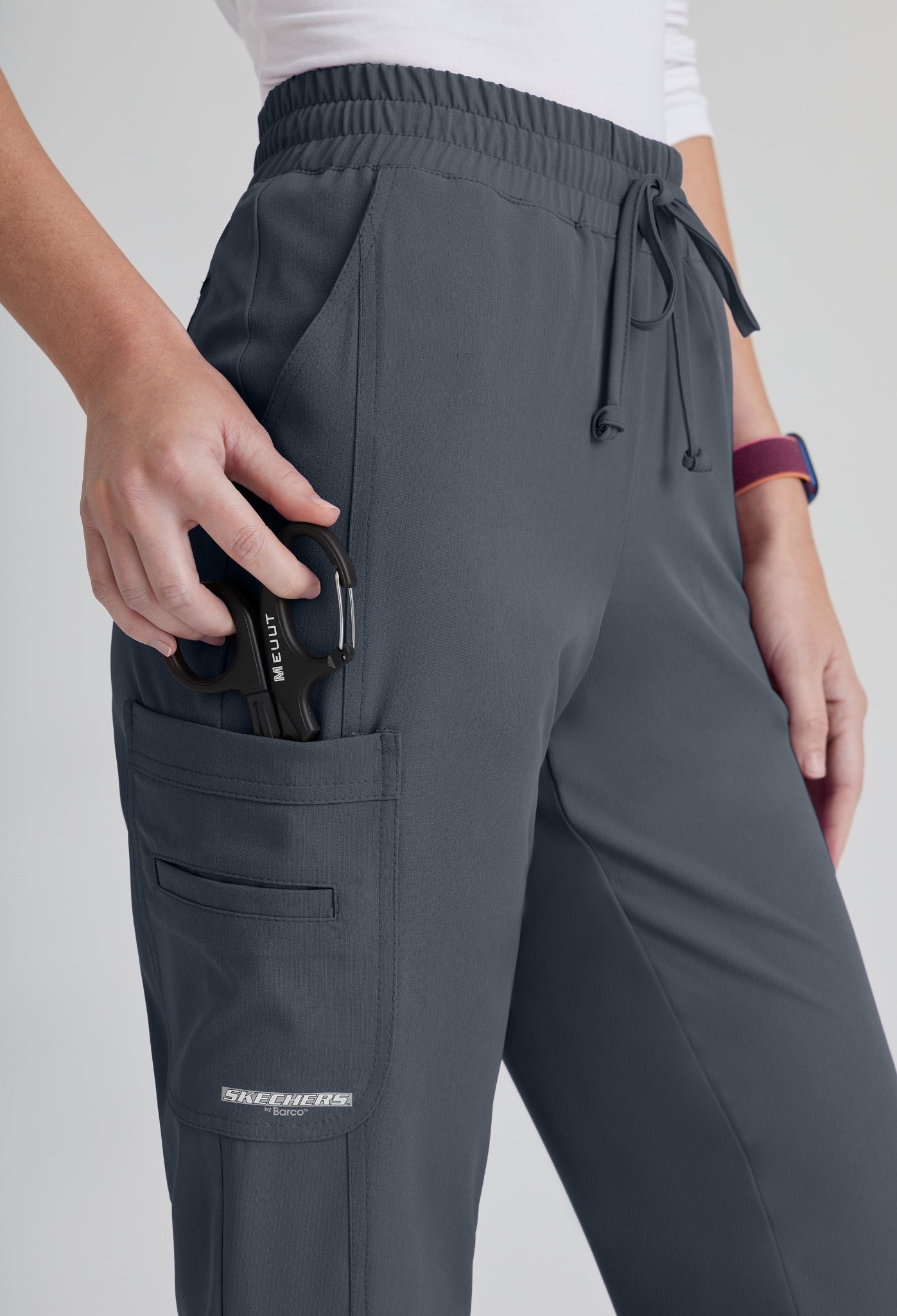 Uniforme médico para dama Skechers Coast Top- Gamma Pant plus