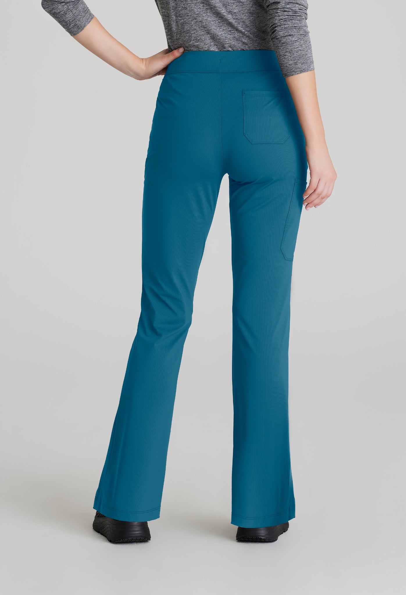 Uniforme médico para dama Skechers™ by Barco Slip-ins Serene Knit Top-Glide Knit Flare Pant