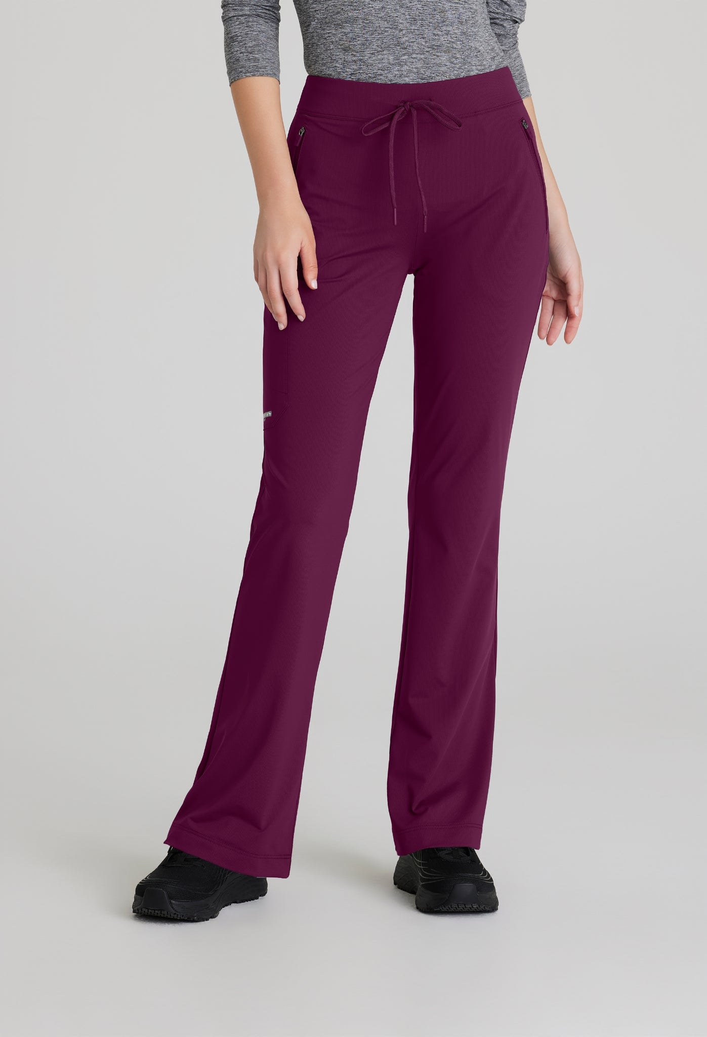 Uniforme médico para dama Skechers™ by Barco Slip-ins Serene Knit Top-Glide Knit Flare Pant