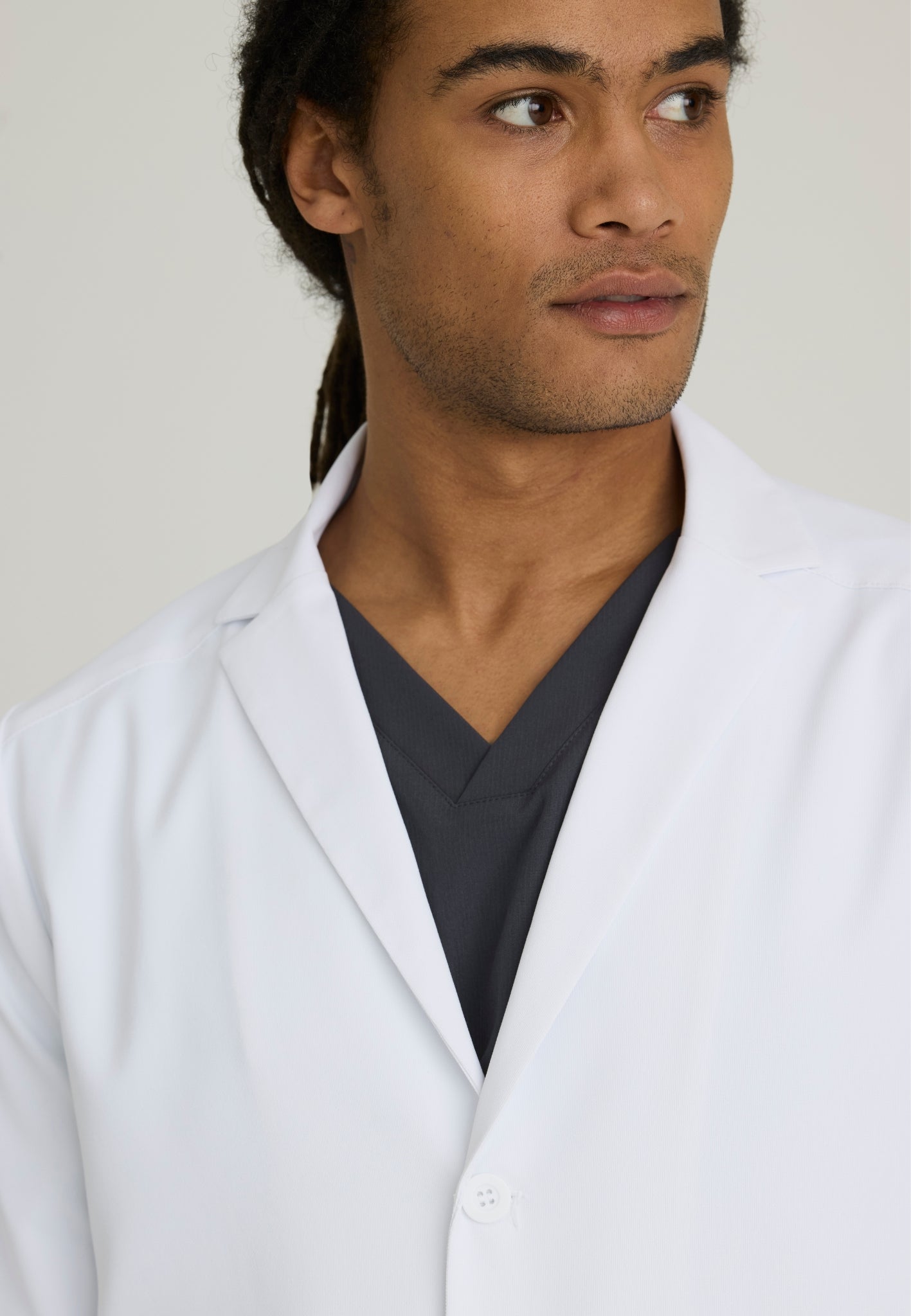 Bata para caballero Skechers Emerge Lab Coat