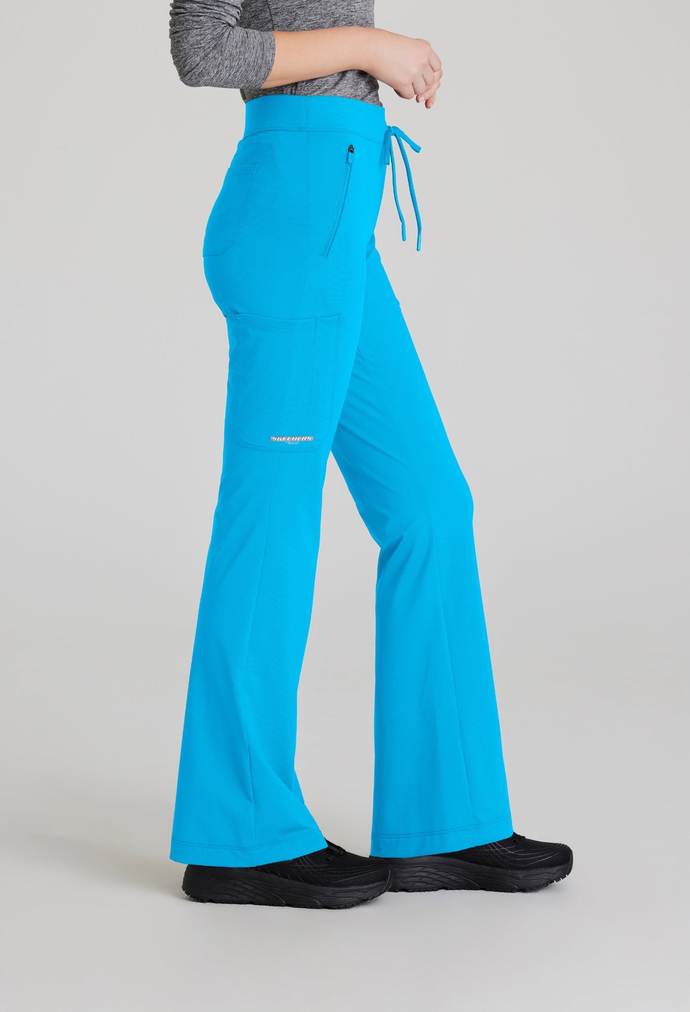 Uniforme médico para dama Skechers™ by Barco Slip-ins Serene Knit Top-Glide Knit Flare Pant