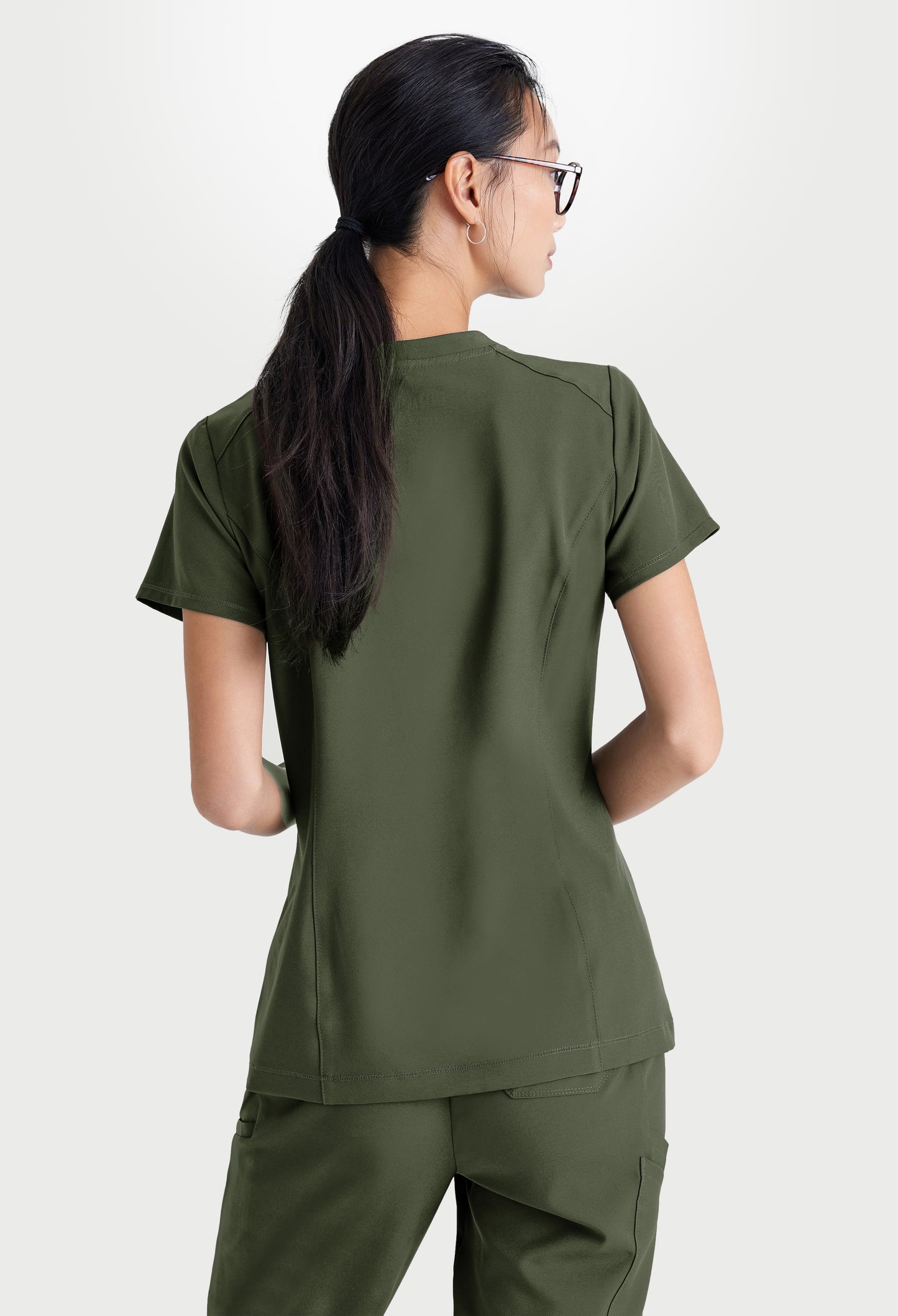 Filipina médica Evolve Sway Tuck-In Top