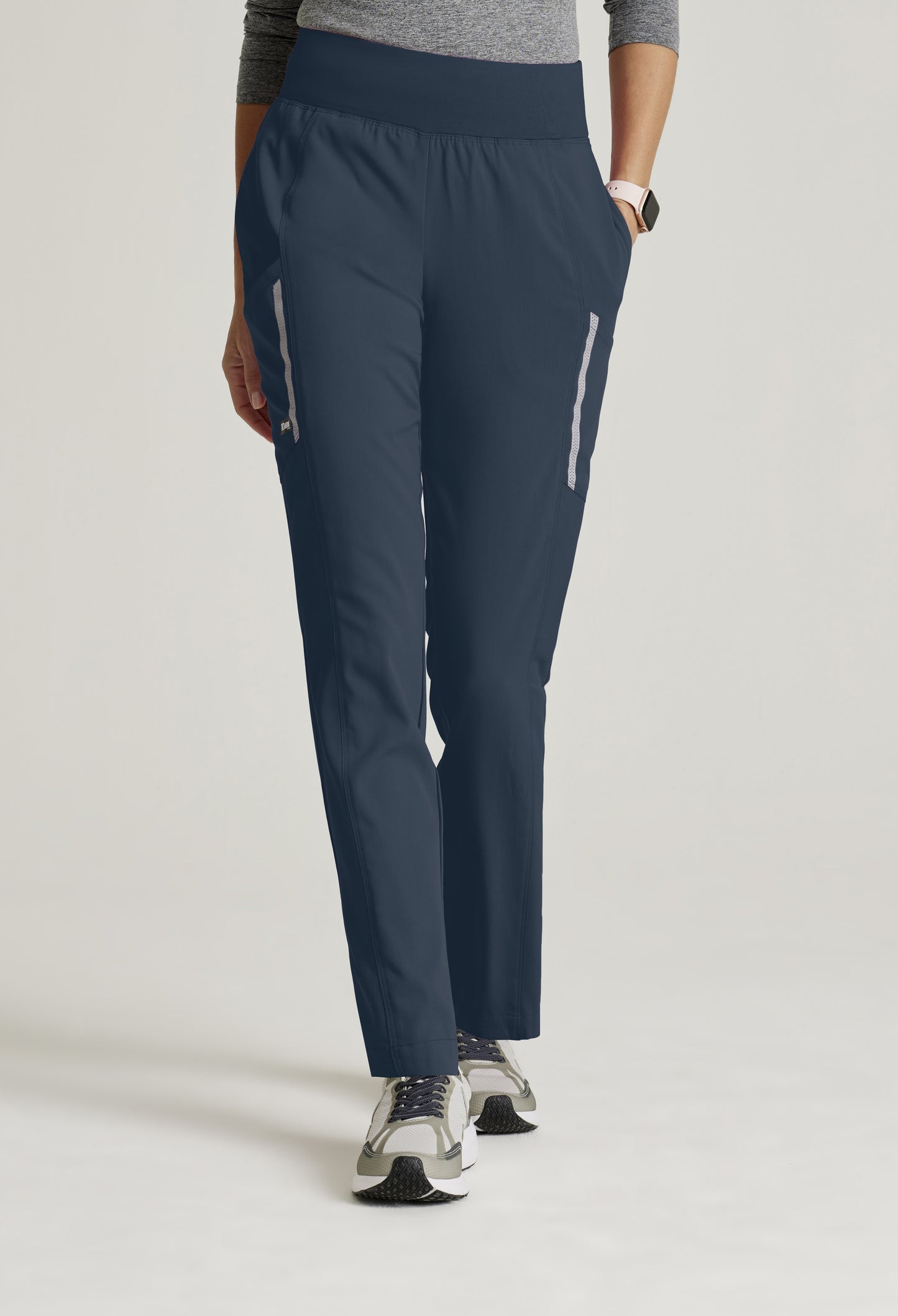 Conjunto Grey's Anatomy™ Impact Octove top-Range pant Petite