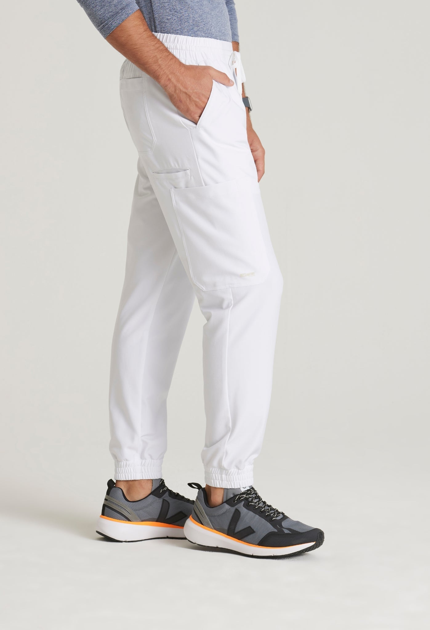 Uniforme médico para caballero Evolve Journey Top-Voyager Jogger