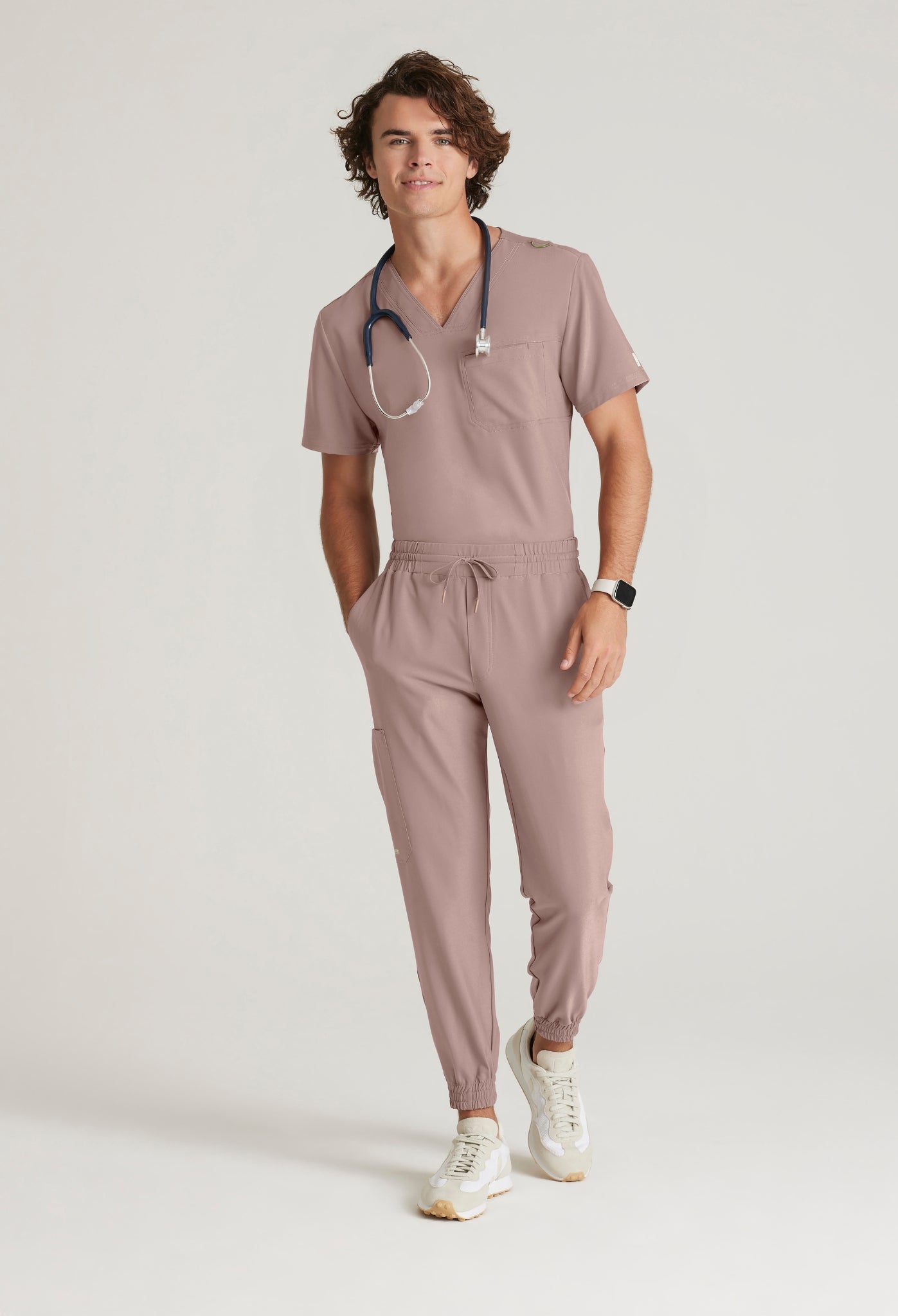 Uniforme médico para caballero Evolve Journey Top-Voyager Jogger