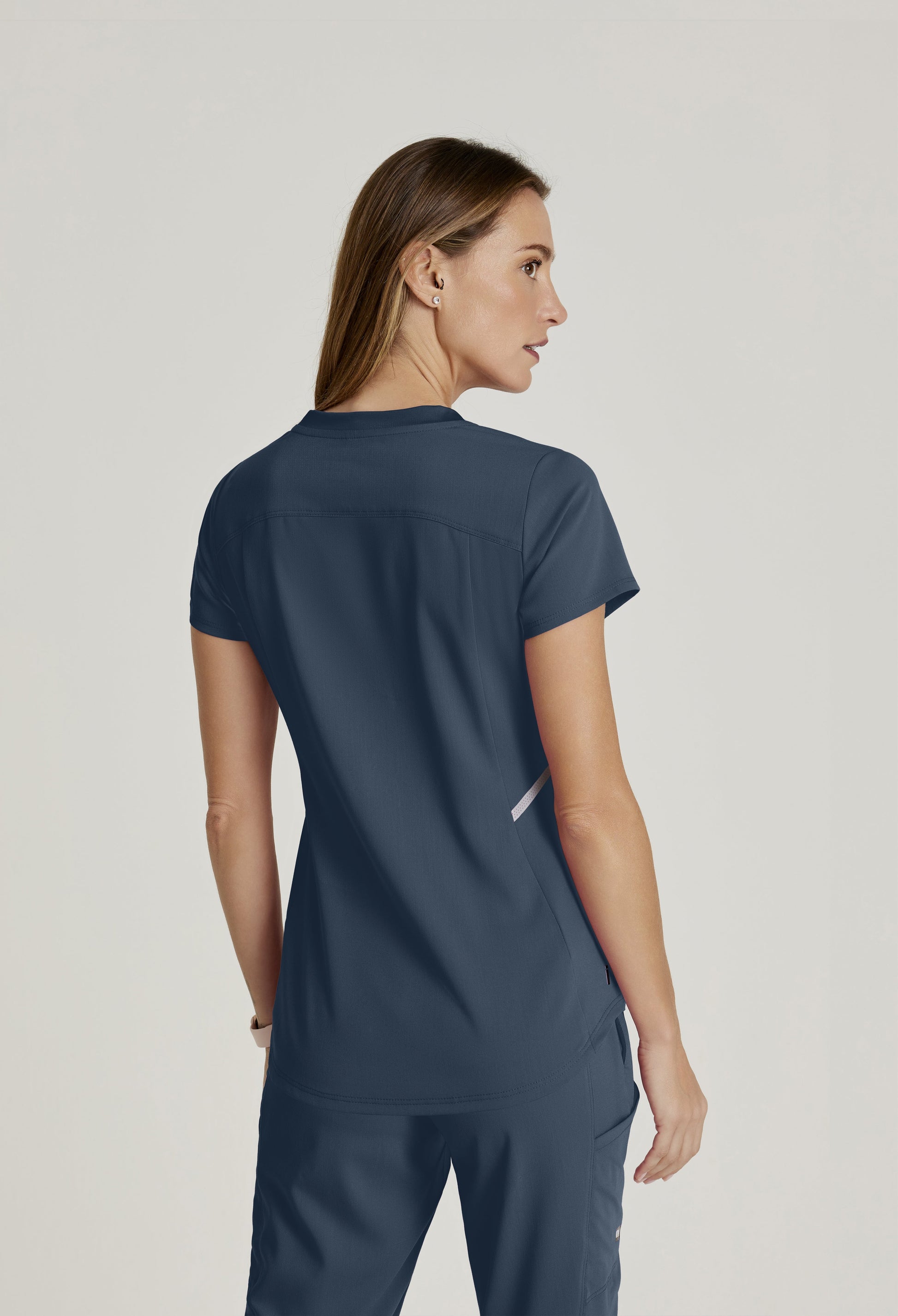 Uniforme médico para dama Grey's Anatomy™ Impact Octove top-Range pant Petite