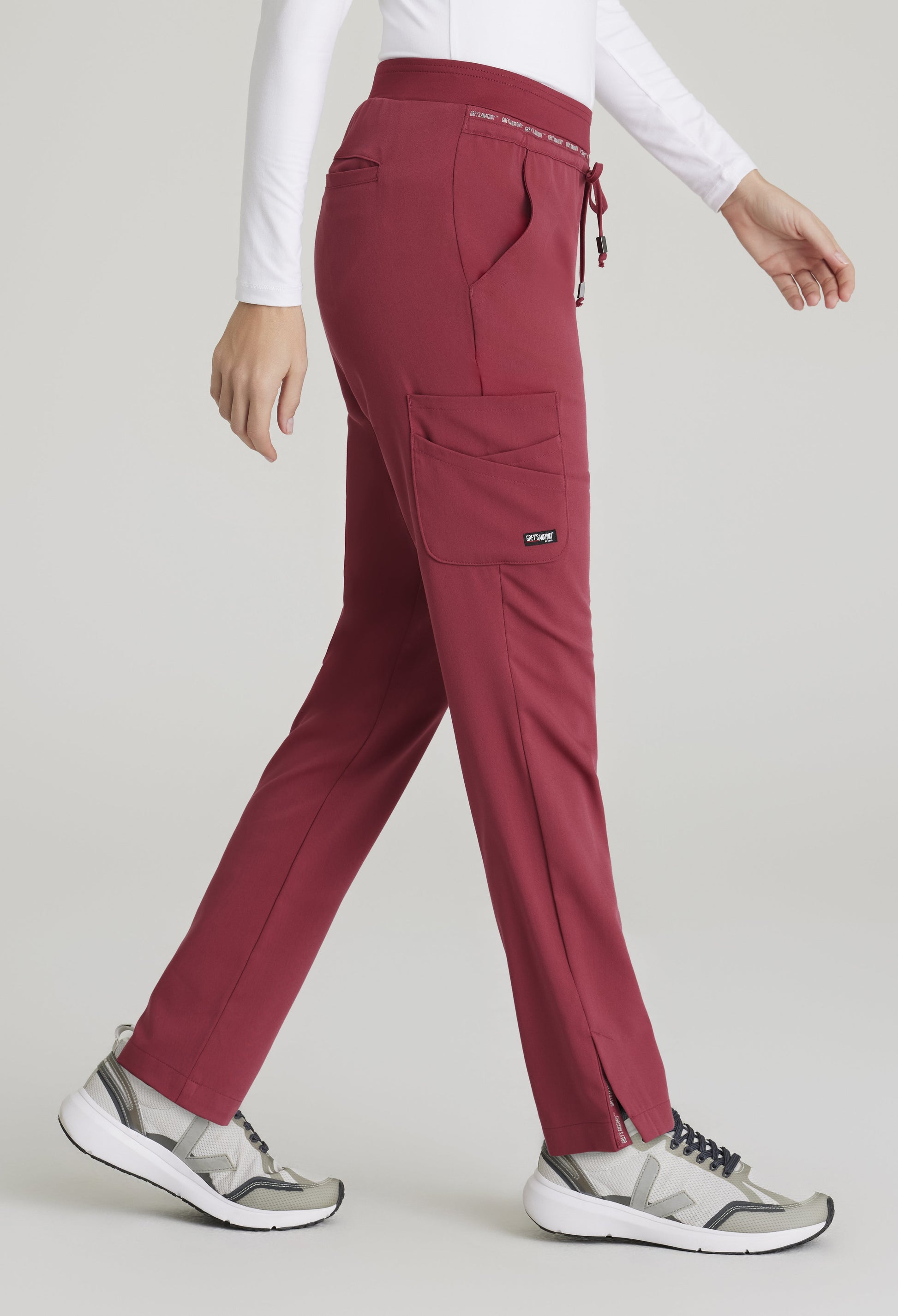 Uniforme médico para dama Grey's Anatomy™ Spandex Stretch  Avery Top-Serena Pant petite — Grey's Anatomy™ by Barco Spandex Stretch