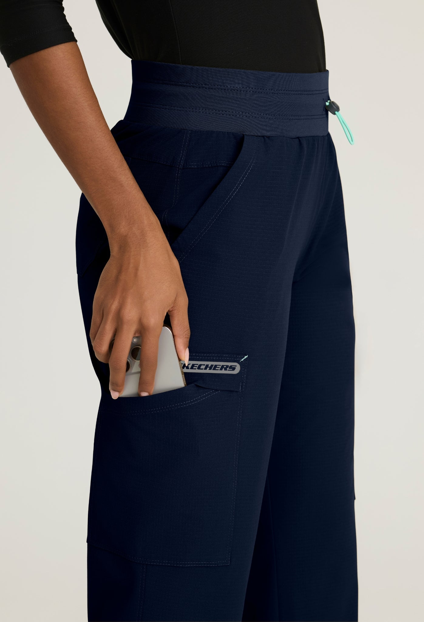 Uniforme médico para Dama Ripstop Trek Tuck-In Top-Explore Pant — Skechers Ripstop