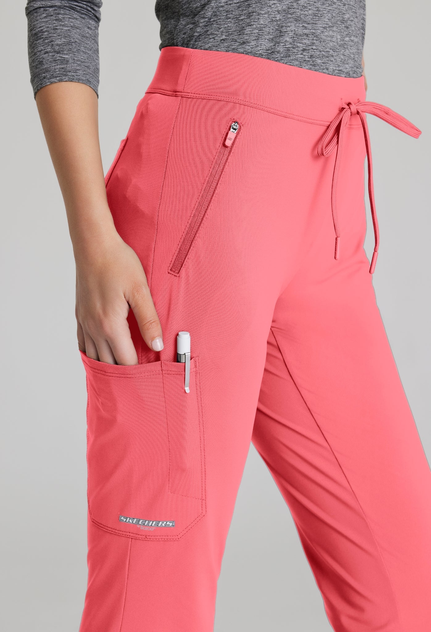 Uniforme médico para dama Skechers™ by Barco Slip-ins Serene Knit Top-Glide Knit Flare Pant