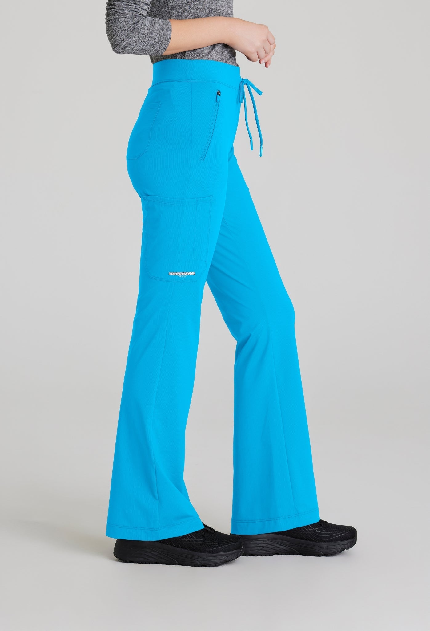 Uniforme médico para dama Skechers™ by Barco Slip-ins Serene Knit Top-Glide Knit Flare Pant
