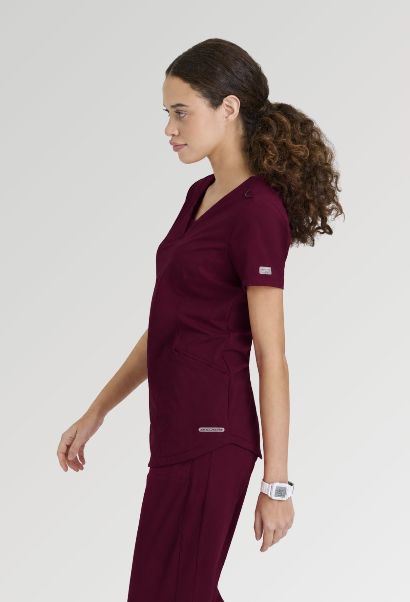 Uniforme médico para dama Skechers™ by Barco Slip-ins Serene Knit Top-Glide Knit Flare Pant