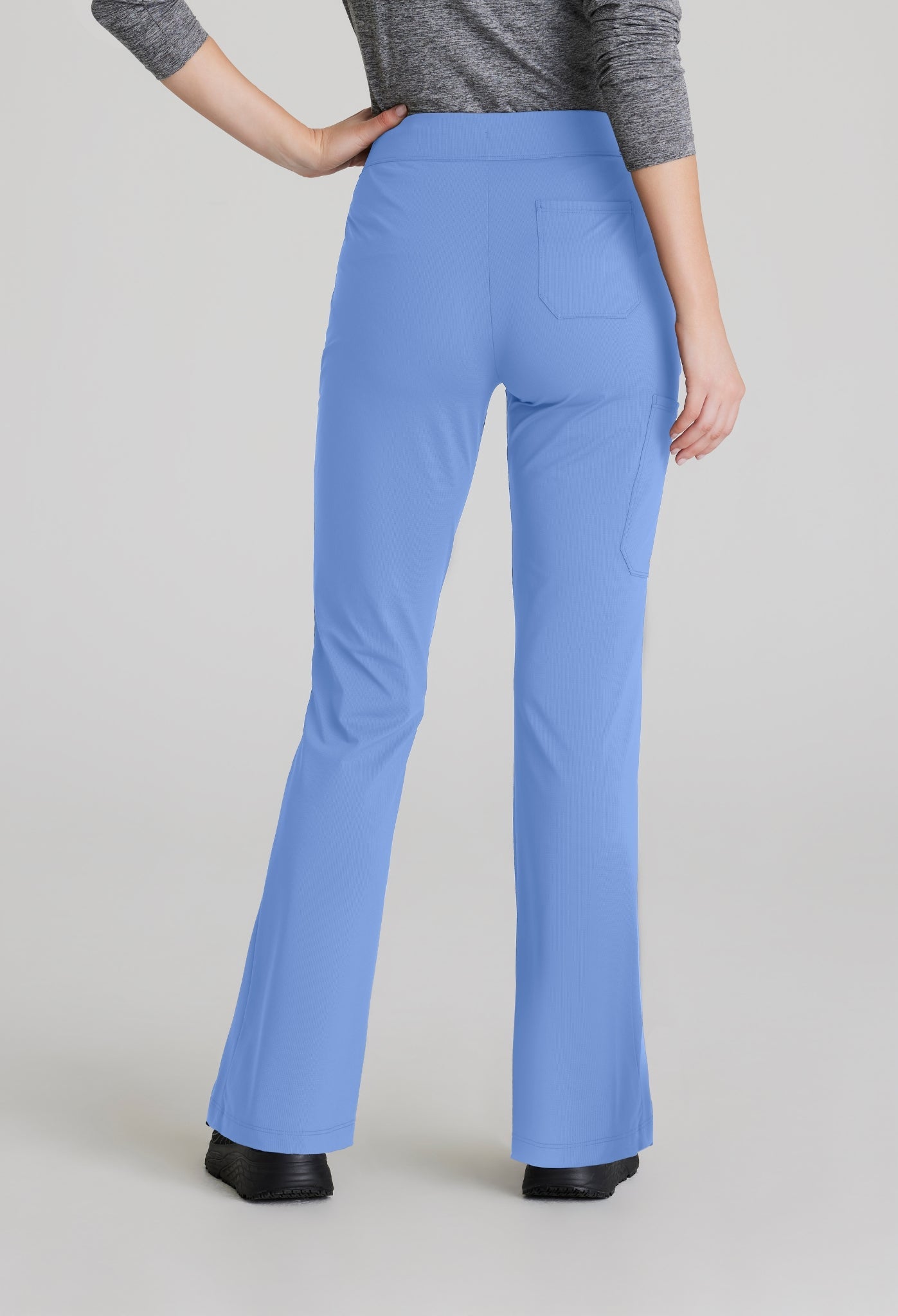 Uniforme médico para dama Skechers™ by Barco Slip-ins Serene Knit Top-Glide Knit Flare Pant