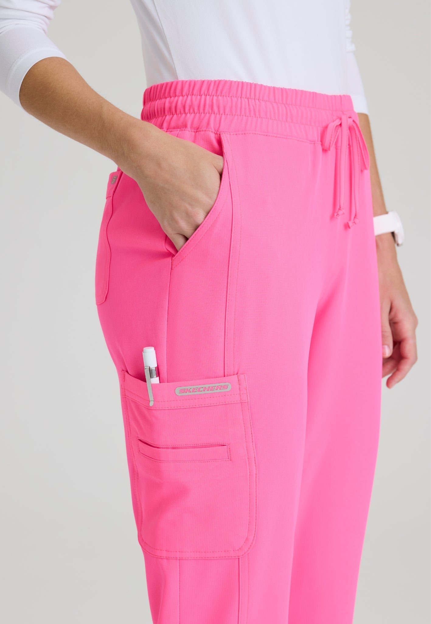 Uniforme médico para dama Skechers Coast Top- Gamma Pant